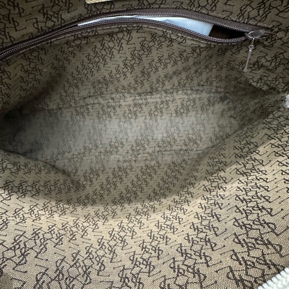 Yves Saint Laurent Vintage Studded “Y” Dome Satchel in Pebbled Beige Leather - Picture 5 of 10